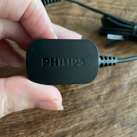 Phillips Type Hq8505 Power Adapter - Picture 2 of 4